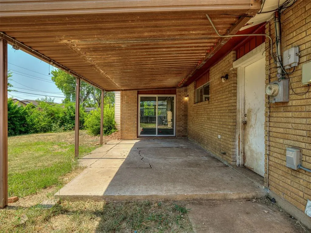 Photo 31 — 8900 S Hillcrest Drive, Oklahoma City, OK 73159