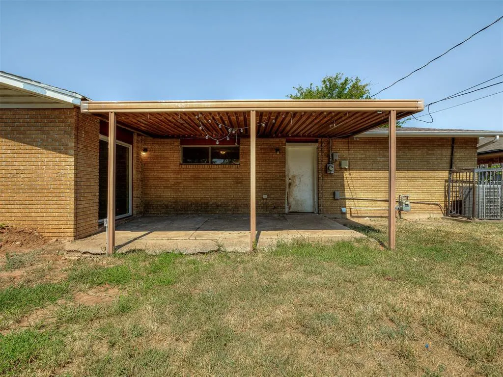 Photo 32 — 8900 S Hillcrest Drive, Oklahoma City, OK 73159