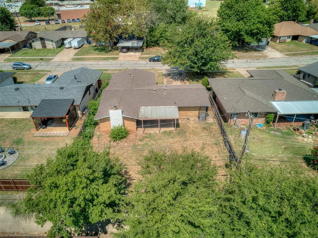 Photo 37 — 8900 S Hillcrest Drive, Oklahoma City, OK 73159