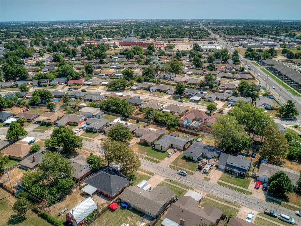 Photo 38 — 8900 S Hillcrest Drive, Oklahoma City, OK 73159