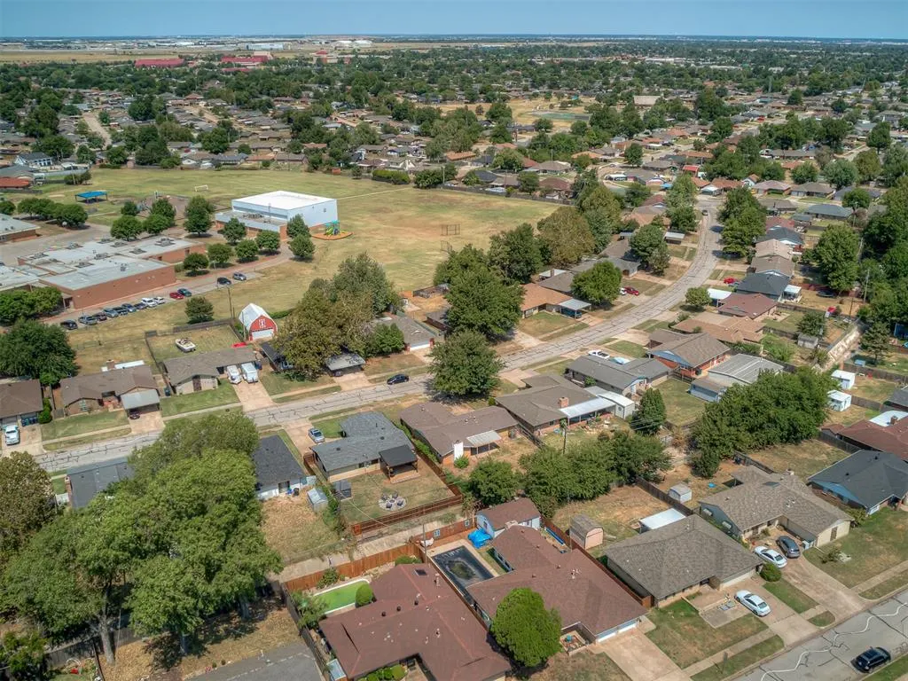 Photo 41 — 8900 S Hillcrest Drive, Oklahoma City, OK 73159