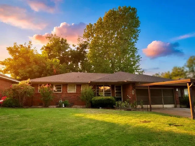 Photo 3 — 200 Leonard Lane, Oklahoma City, OK 73110