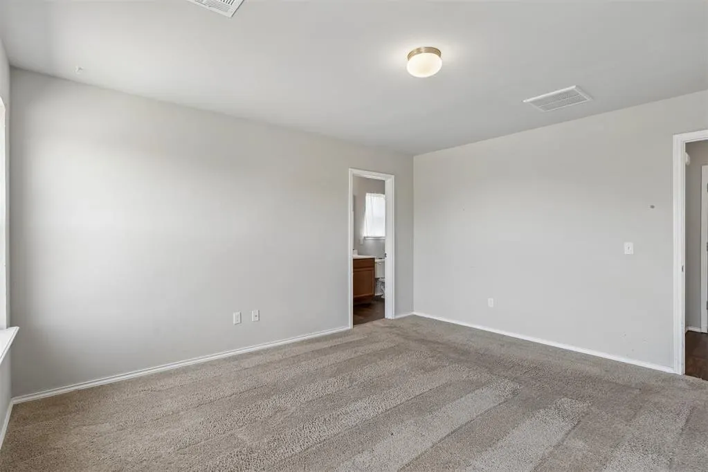 Photo 20 — 2033 W Autumn Way, Mustang, OK 73064