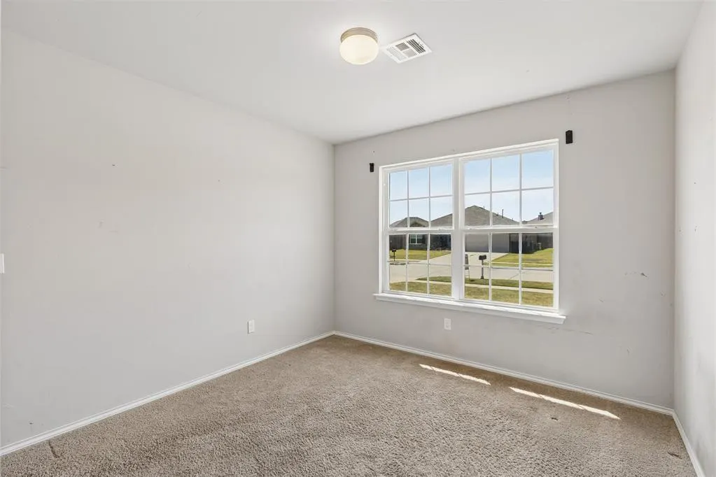 Photo 26 — 2033 W Autumn Way, Mustang, OK 73064