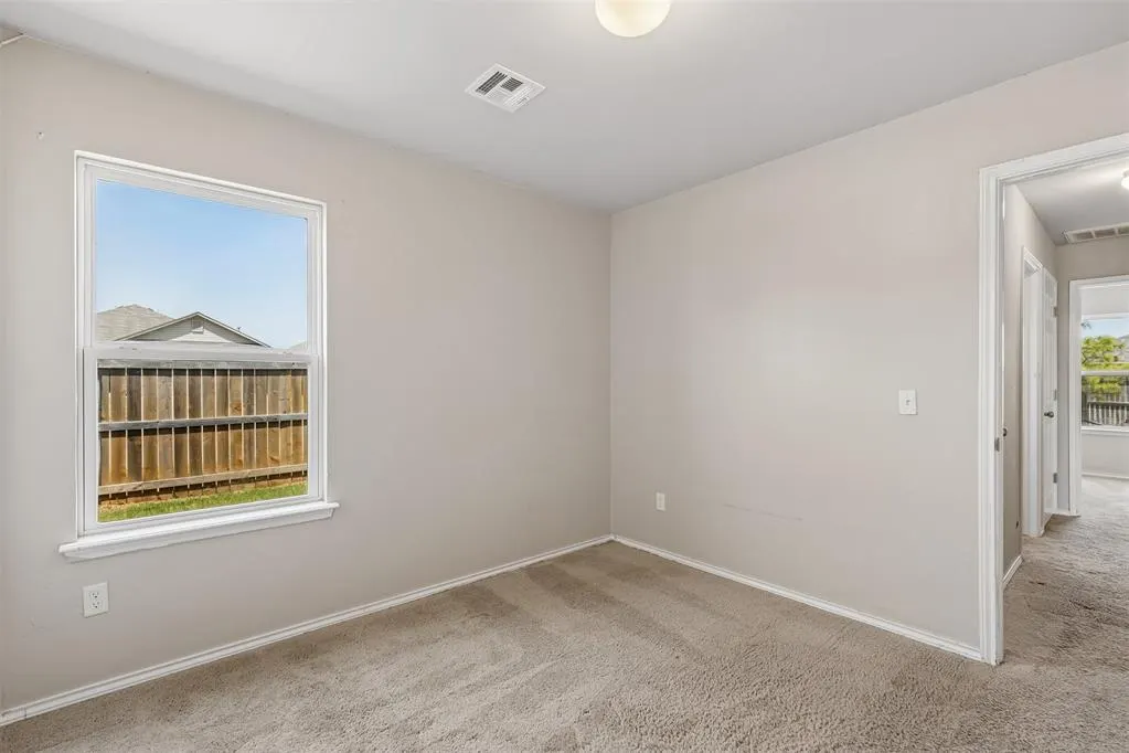 Photo 29 — 2033 W Autumn Way, Mustang, OK 73064