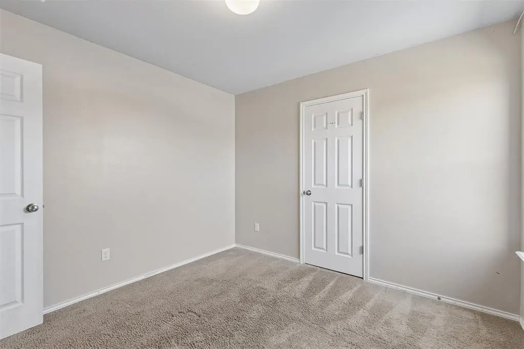 Photo 30 — 2033 W Autumn Way, Mustang, OK 73064