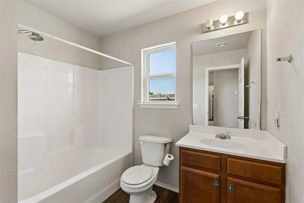 Photo 34 — 2033 W Autumn Way, Mustang, OK 73064