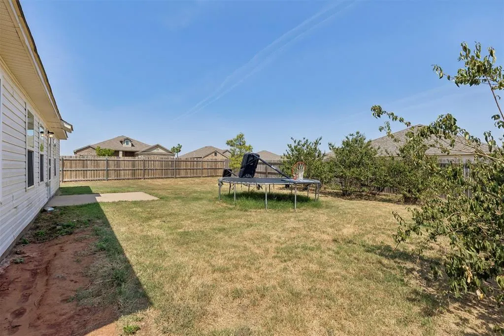 Photo 40 — 2033 W Autumn Way, Mustang, OK 73064