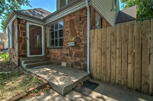 Photo 2 — 4311 N Wheeler Avenue, Bethany, OK 73008
