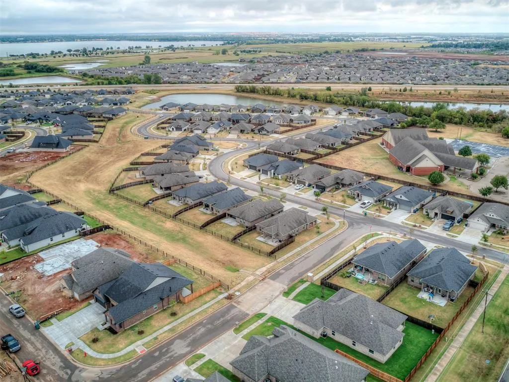 Photo 44 — 10525 NW 32nd Street, Yukon, OK 73099