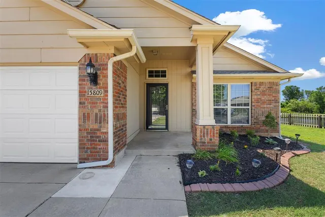 Photo 6 — 15809 Windstop Court, Oklahoma City, OK 73170