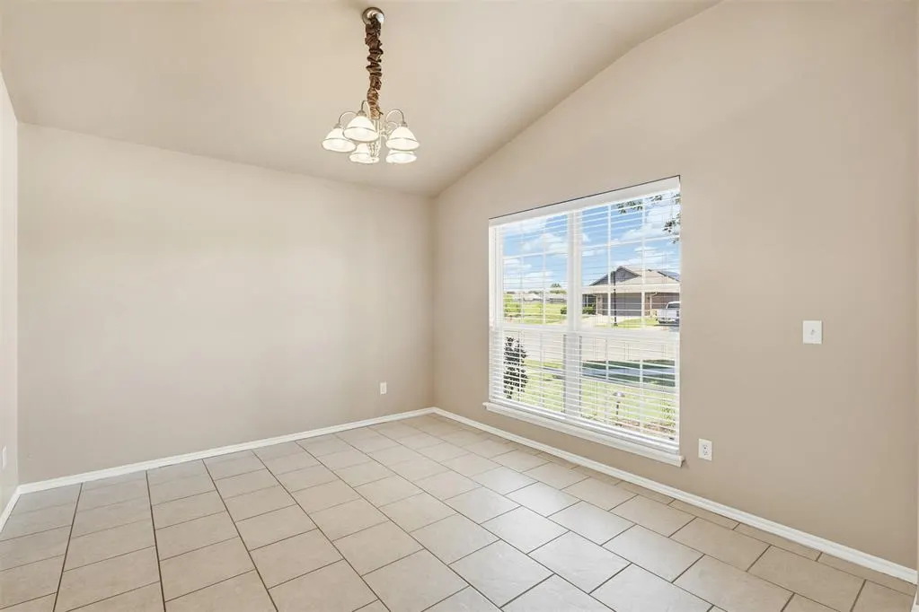 Photo 9 — 15809 Windstop Court, Oklahoma City, OK 73170