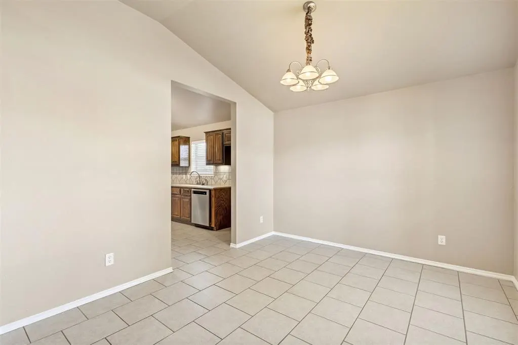 Photo 10 — 15809 Windstop Court, Oklahoma City, OK 73170