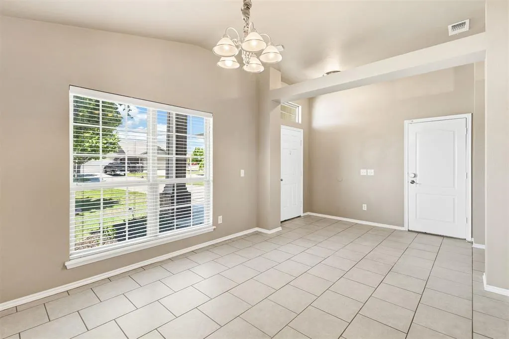 Photo 12 — 15809 Windstop Court, Oklahoma City, OK 73170