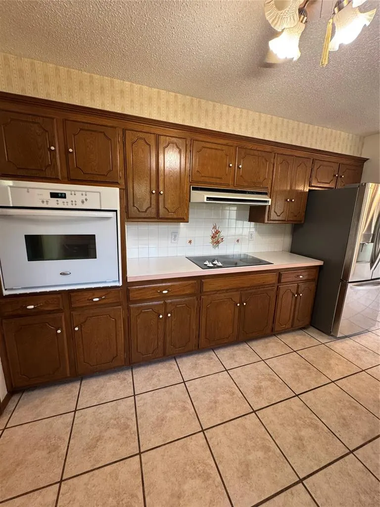 Photo 9 — 4812 NW 70th Street, Oklahoma City, OK 73132