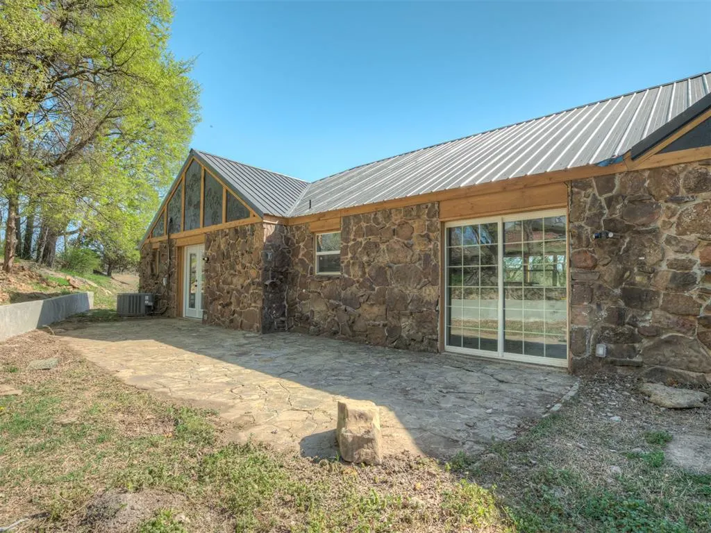 Photo 34 — 915 Hidden Lake Drive, Seminole, OK 74868