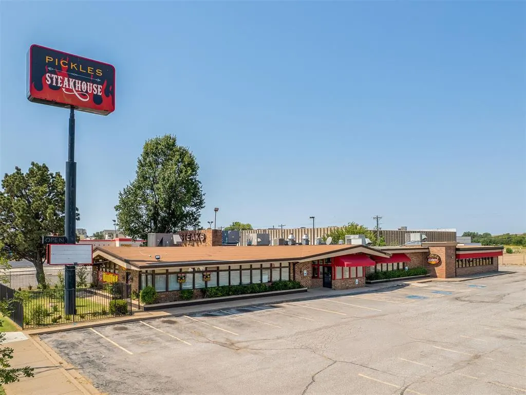Front exterior — 1201 S Meridian Avenue, Oklahoma City, OK 73108