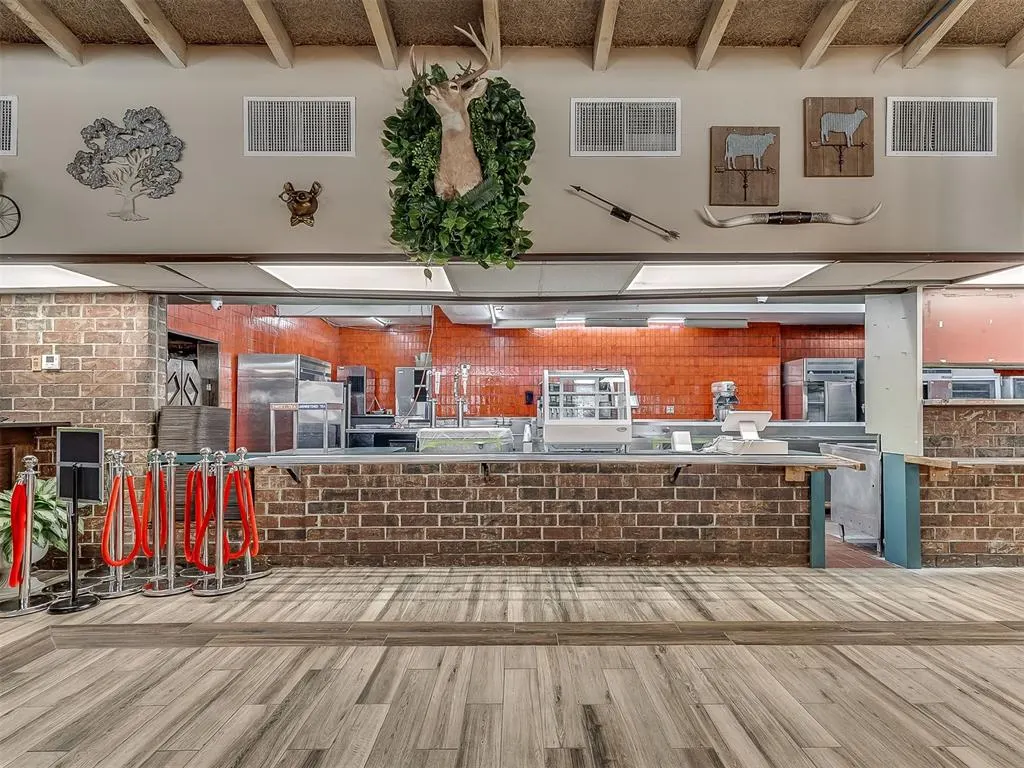 Photo 3 — 1201 S Meridian Avenue, Oklahoma City, OK 73108