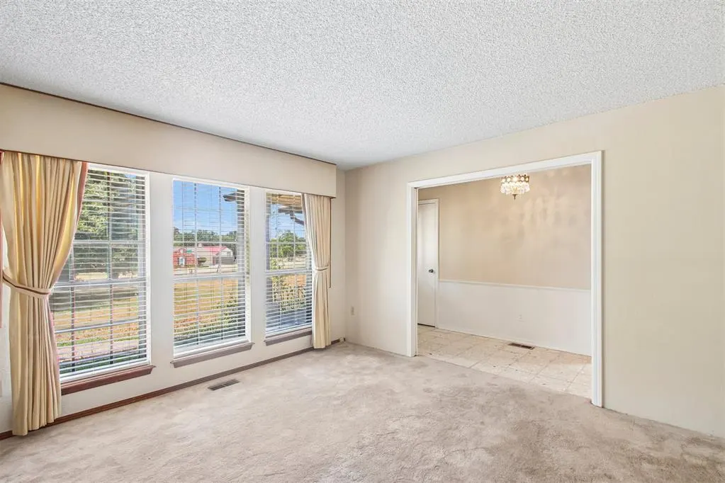 Photo 17 — 812 Dripping Springs Drive, Edmond, OK 73034