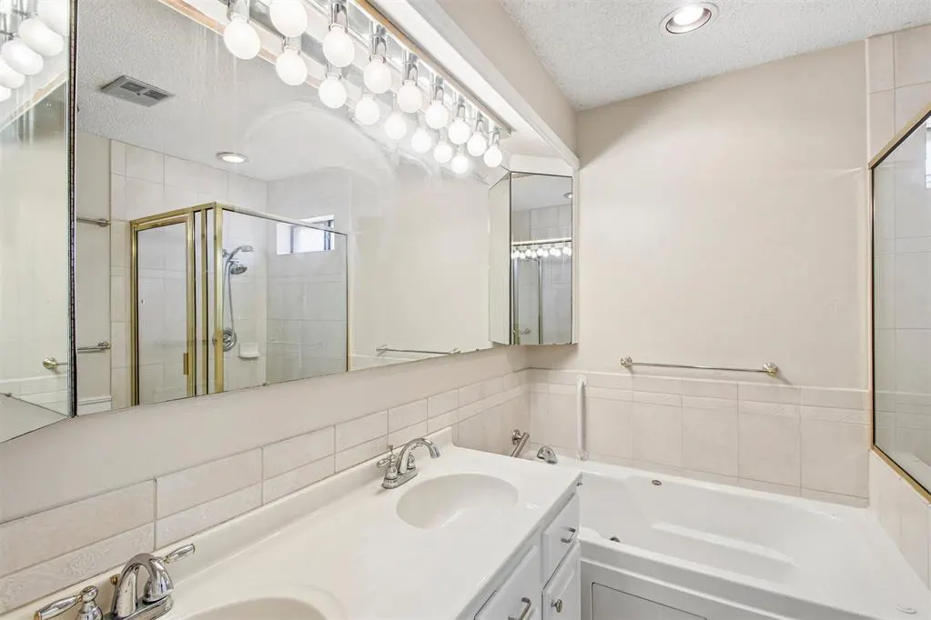 Photo 32 — 812 Dripping Springs Drive, Edmond, OK 73034