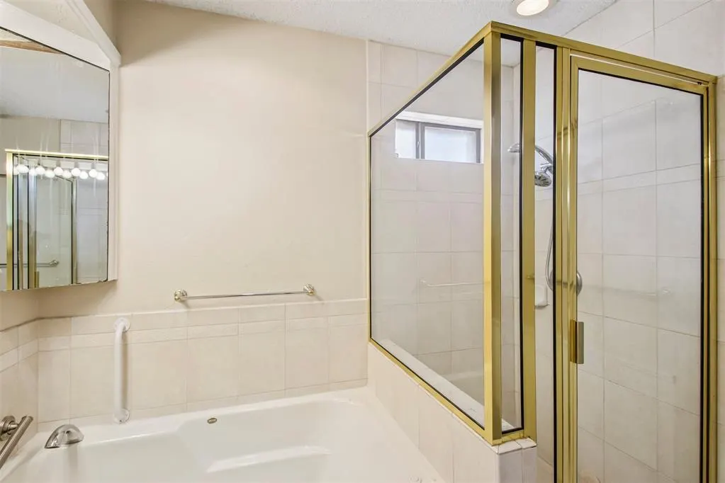 Photo 33 — 812 Dripping Springs Drive, Edmond, OK 73034