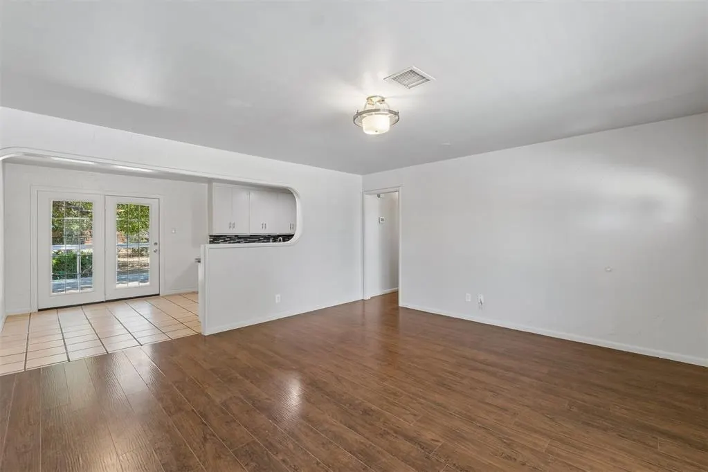 Photo 5 — 1407 Lindale Avenue, Norman, OK 73069