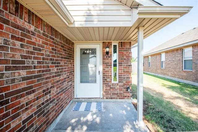 Photo 2 — 8109 Frye Lane, Oklahoma City, OK 73135