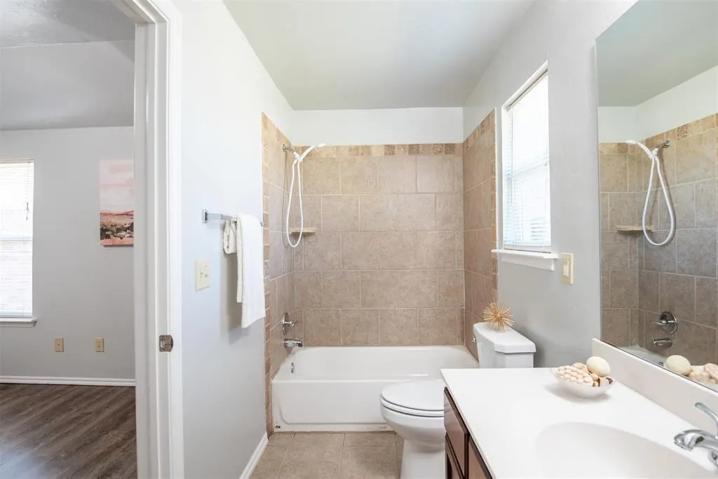 Photo 17 — 8109 Frye Lane, Oklahoma City, OK 73135