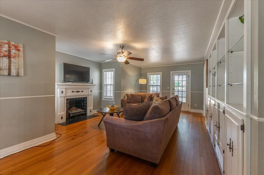 Photo 7 — 2115 NW 25th Street, Oklahoma City, OK 73107