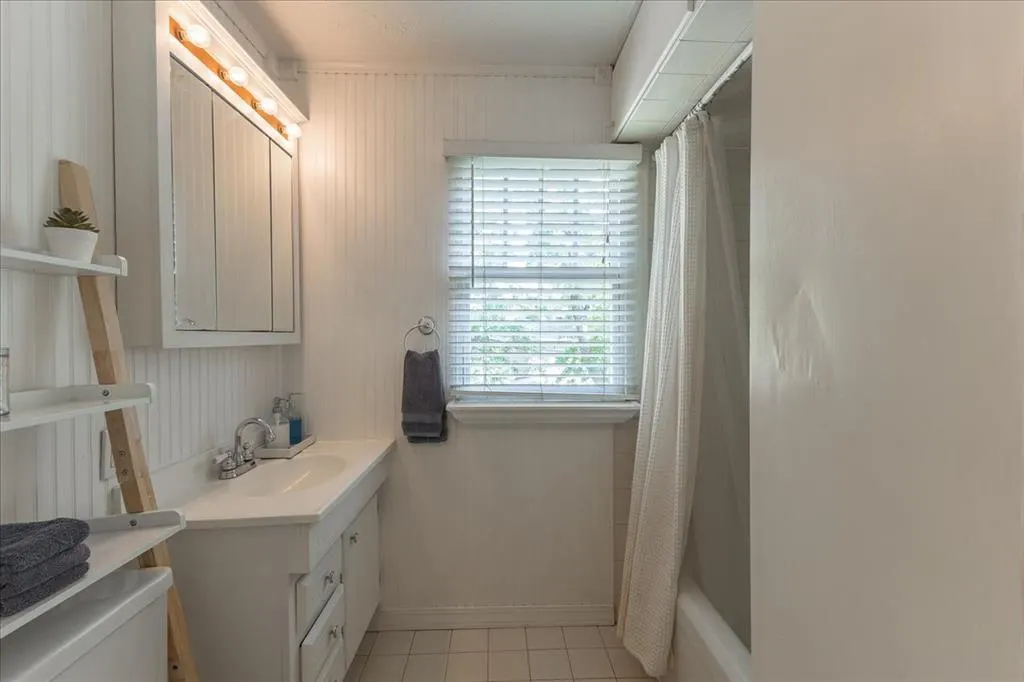 Photo 33 — 2115 NW 25th Street, Oklahoma City, OK 73107