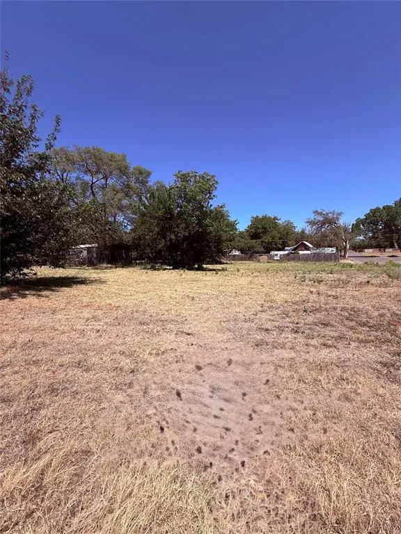 Front exterior — 619 S Oliver Avenue, Elk City, OK 73644