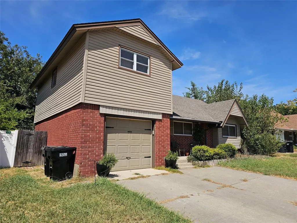 Front exterior — 121 SW 16th Street, Oklahoma City, OK 73160