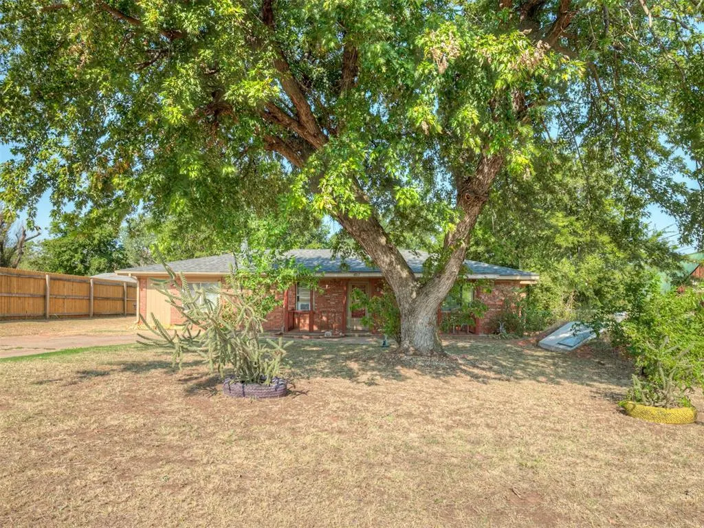 Front exterior — 602 High Street, Ninnekah, OK 73067