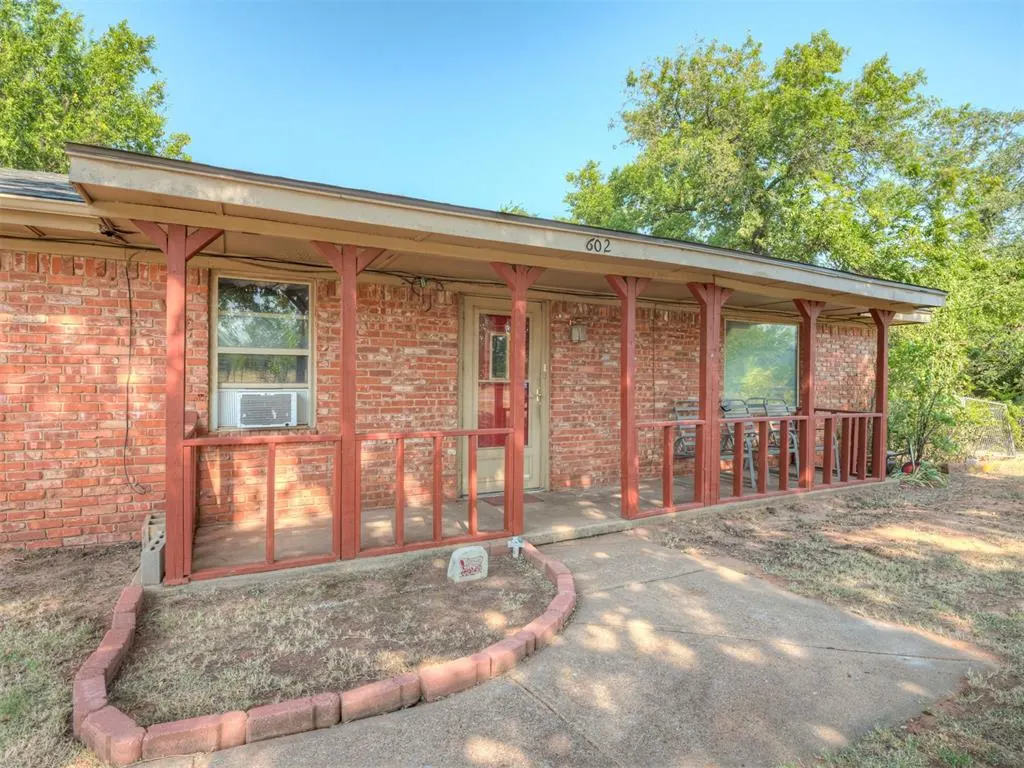 Photo 5 — 602 High Street, Ninnekah, OK 73067
