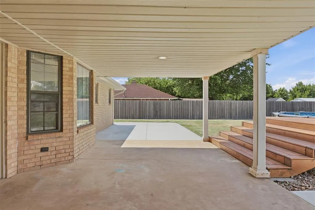 Photo 37 — 905 NW 33rd Street, Moore, OK 73160