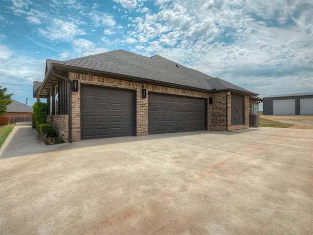 Photo 6 — 9770 Pastoral Drive, Guthrie, OK 73044