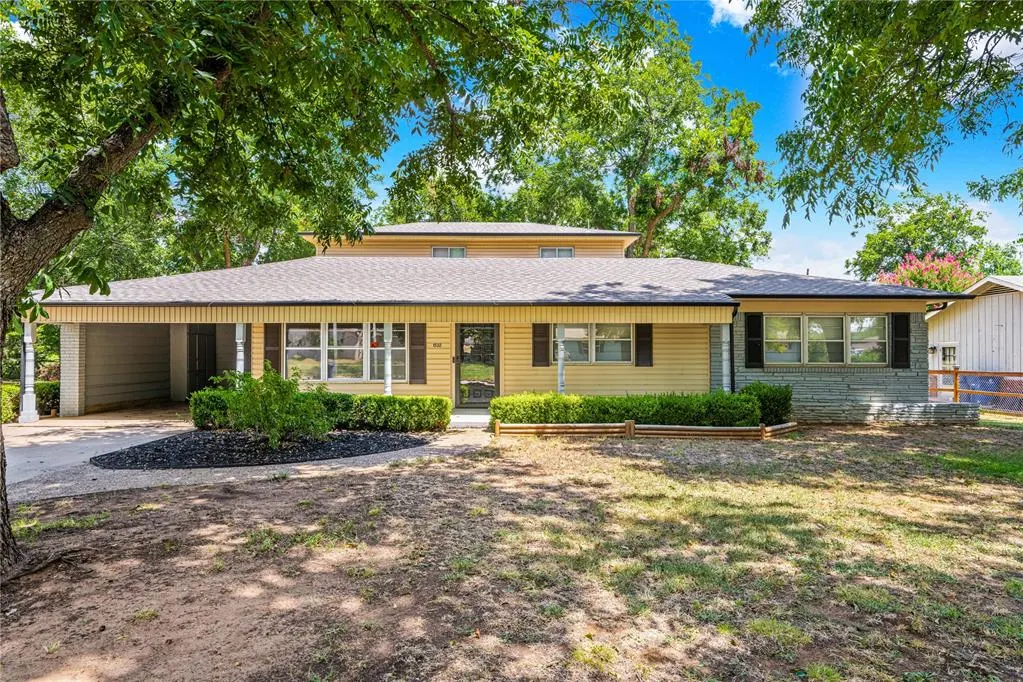 Front exterior — 1532 Pearl Street, Duncan, OK 73533