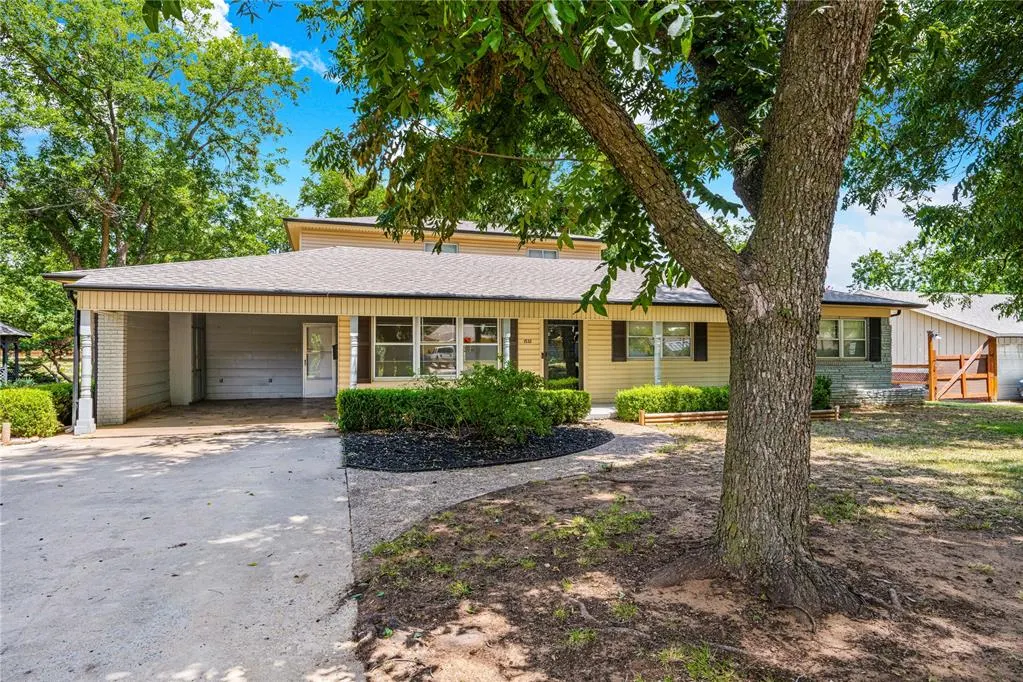 Photo 2 — 1532 Pearl Street, Duncan, OK 73533