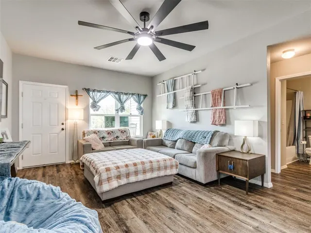 Photo 5 — 1325 Peridot Lane, Noble, OK 73068