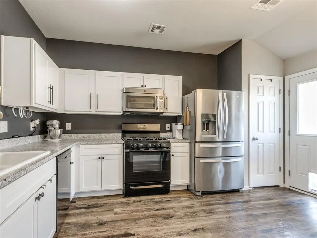 Photo 15 — 1325 Peridot Lane, Noble, OK 73068