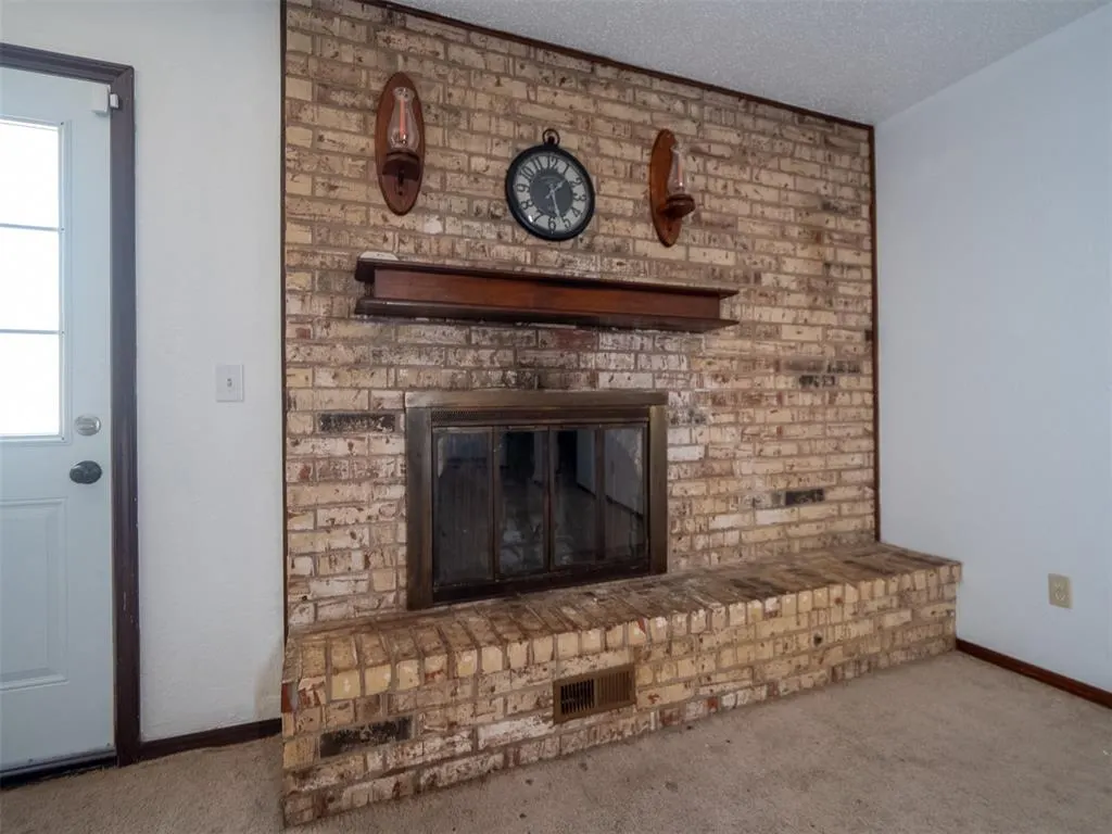 Photo 14 — 1216 Glenwood Drive, Moore, OK 73160