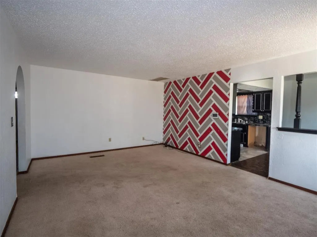 Photo 16 — 1216 Glenwood Drive, Moore, OK 73160