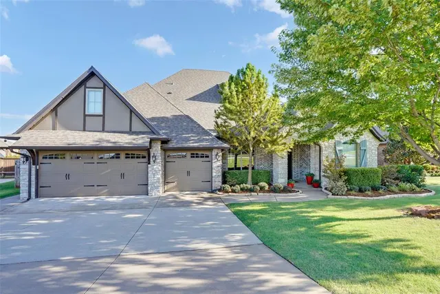 Photo 6 — 800 Tacoma Bridge Court, Edmond, OK 73034