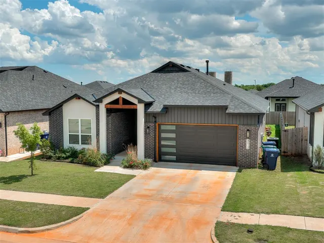 Photo 8 — 8012 NW 152nd Terrace, Edmond, OK 73013