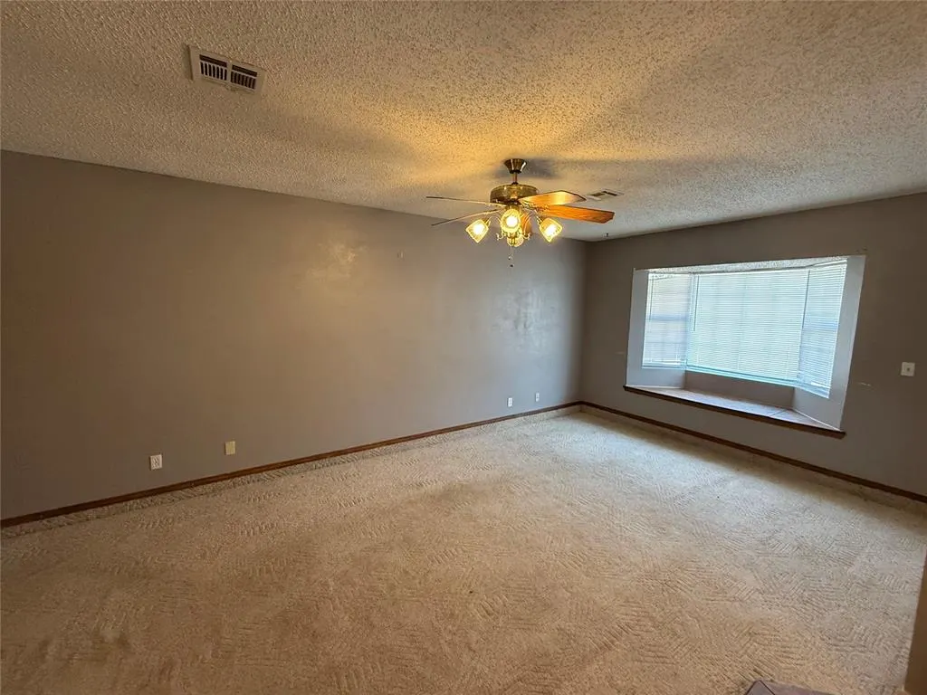 Photo 8 — 1023 Meadowbrook Lane, Prague, OK 74864