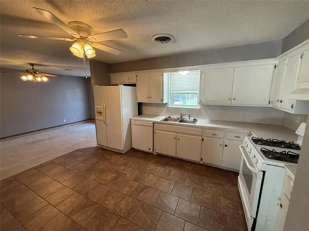 Photo 13 — 1023 Meadowbrook Lane, Prague, OK 74864
