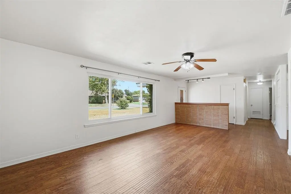 Photo 6 — 1731 N Hudson Street, Altus, OK 73521