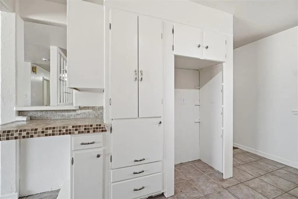 Photo 13 — 1731 N Hudson Street, Altus, OK 73521