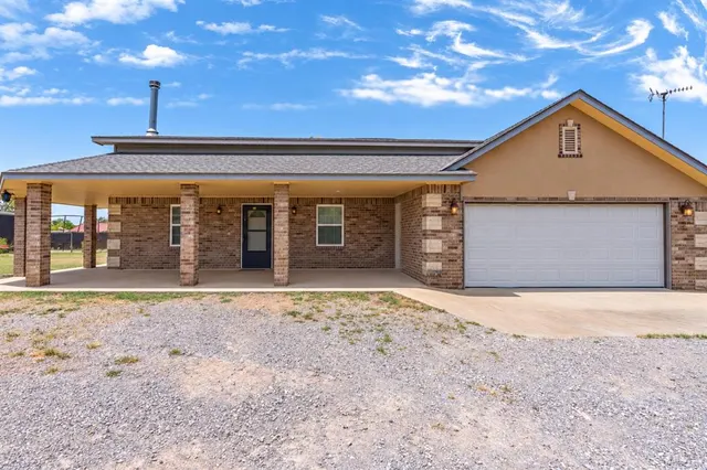 Photo 2 — 7435 N Peebly Road, Jones, OK 73049