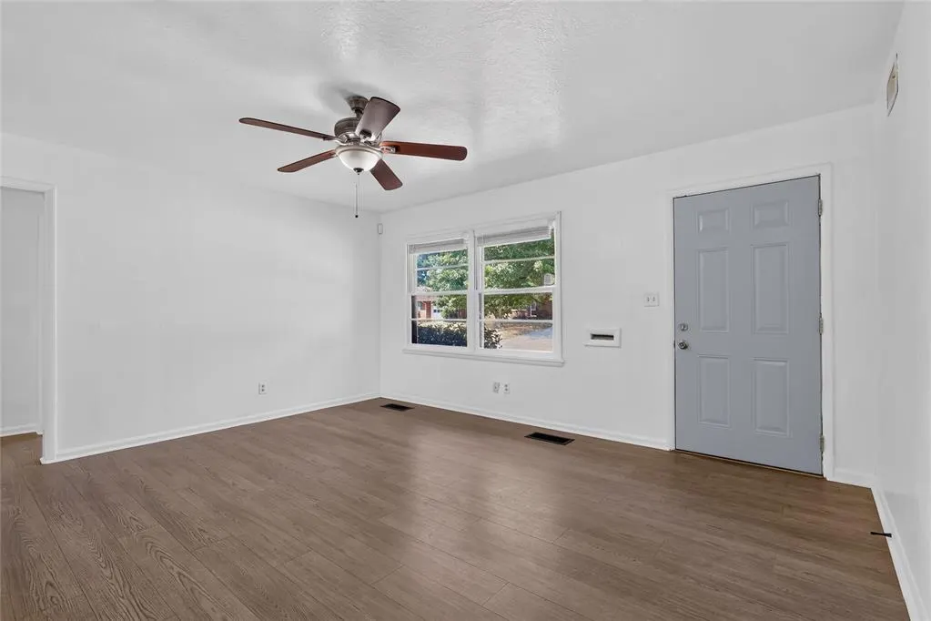 Photo 7 — 3028 N Tulsa Drive, Oklahoma City, OK 73107